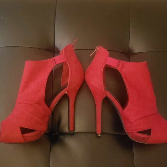 Delisous red heels - Picture 2 of 4